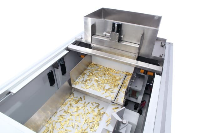 フィーダーを4台搭載の画像